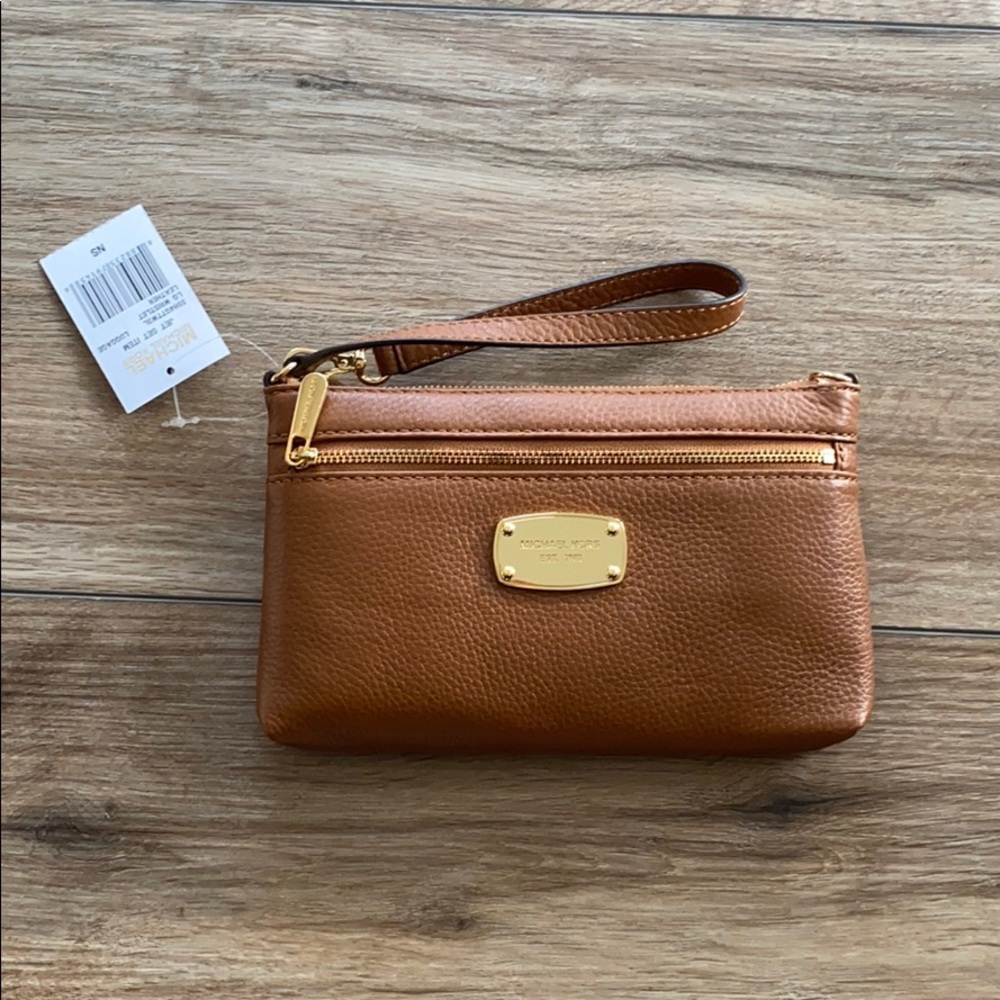 NWT- Michael Kors Wristlet- Camel